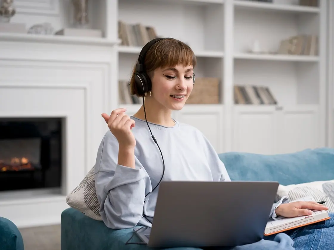 Birebir online Almanca dersi alan öğrenci
